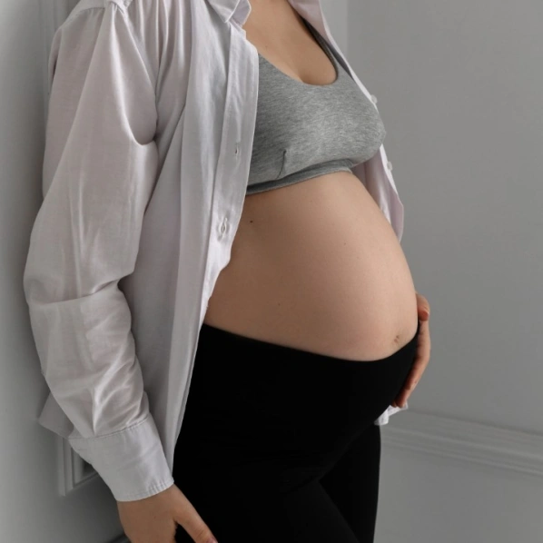 Growing leggings for pregnant women